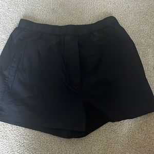 Aritzia Wildfred free 3 inch short